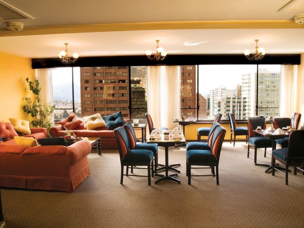 Real Plaza Hotel & Convention Center Λα Πας Εστιατόριο φωτογραφία